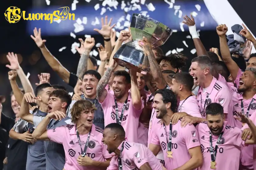 Tinh thần vô địch của Messi tiếp thêm sức mạnh cho Inter Miami (Ảnh: CNN). Tinh thần vô địch của Messi tiếp thêm sức mạnh cho Inter Miami