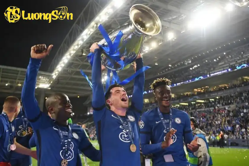 Chilwell góp công vào chức vô địch Champions League của Chelsea năm 2021 (Ảnh: TNT)